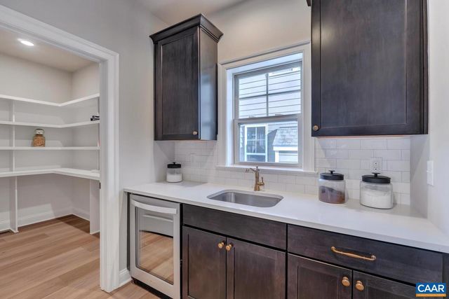 114 RIPARIAN CT, Charlottesville, VA 22911