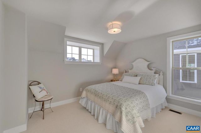 114 RIPARIAN CT, Charlottesville, VA 22911