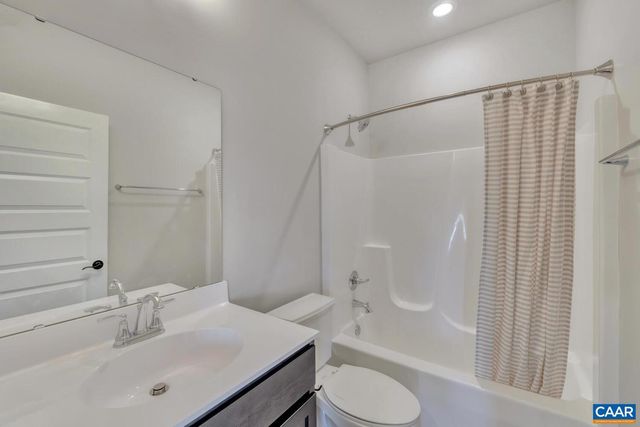 114 RIPARIAN CT, Charlottesville, VA 22911