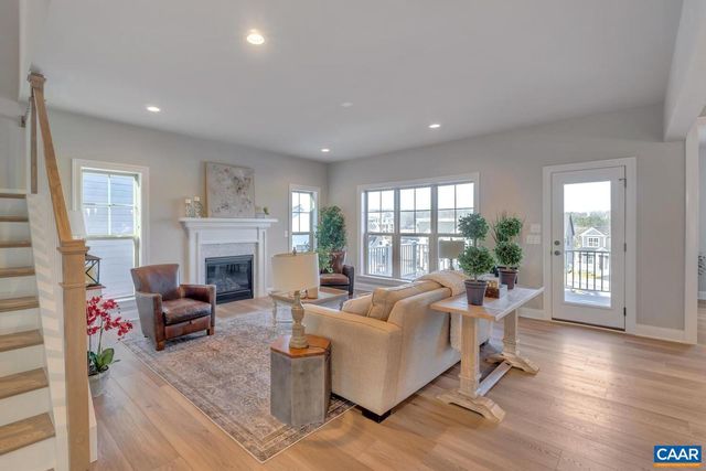 114 RIPARIAN CT, Charlottesville, VA 22911