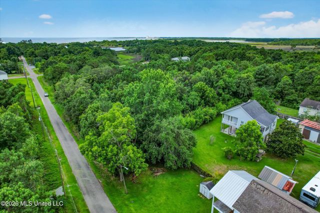 5177 Herron Street, Bay Saint Louis, MS 39520
