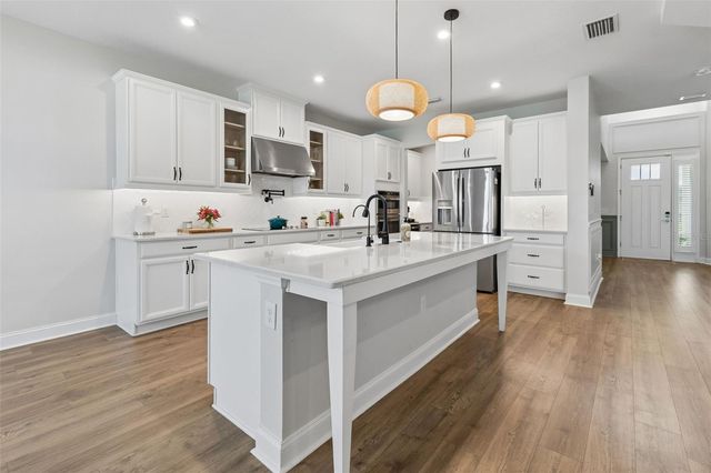 6870 TALAMORE DRIVE, Wesley Chapel, FL 33545
