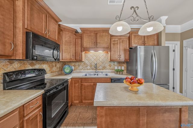 115 Cool Creek Road, Hazel Green, AL 35750