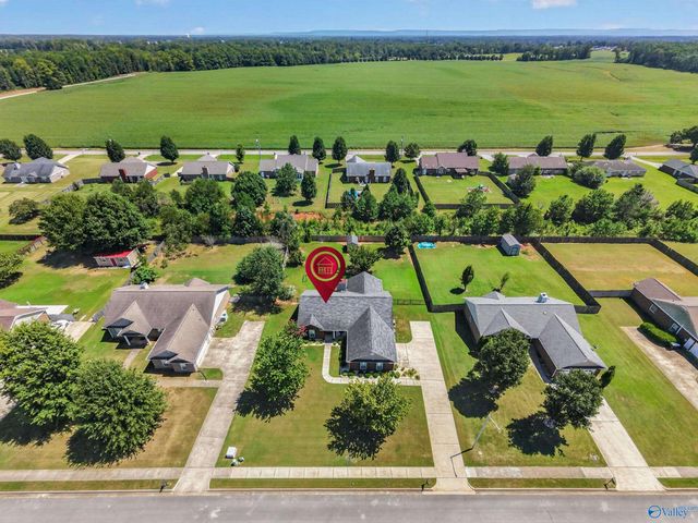 115 Cool Creek Road, Hazel Green, AL 35750