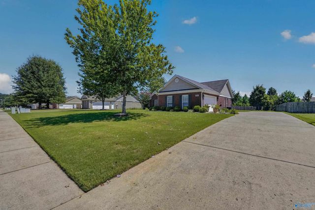 115 Cool Creek Road, Hazel Green, AL 35750