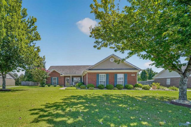 115 Cool Creek Road, Hazel Green, AL 35750