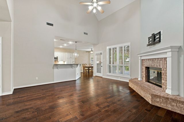 2620 Heather Brook Court, Bedford, TX 76021
