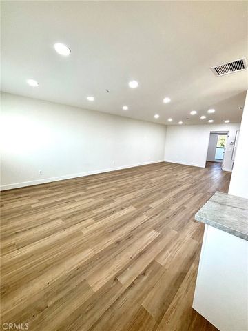 310 E Grand Avenue 208, El Segundo, CA 90245