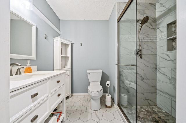 500 Pakis St Apt 12C, Hot Springs, AR 71913