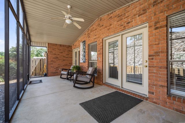 500 Pakis St Apt 12C, Hot Springs, AR 71913