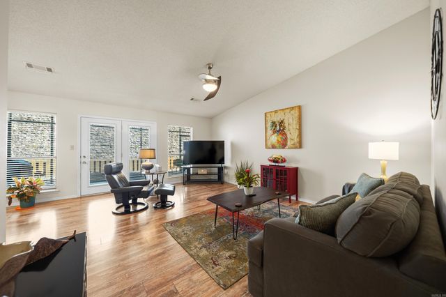500 Pakis St Apt 12C, Hot Springs, AR 71913