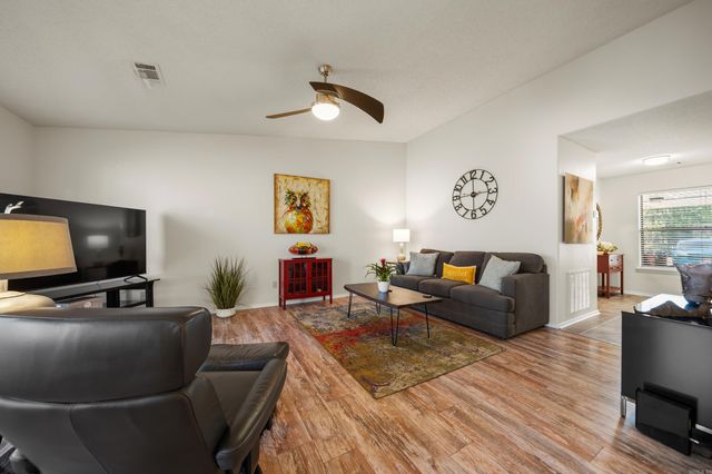 500 Pakis St Apt 12C, Hot Springs, AR 71913