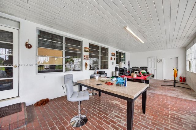 23825 SW 142nd Ave, Homestead, FL 33032