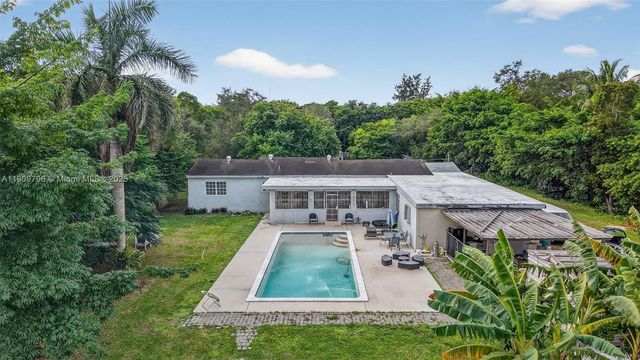 23825 SW 142nd Ave, Homestead, FL 33032