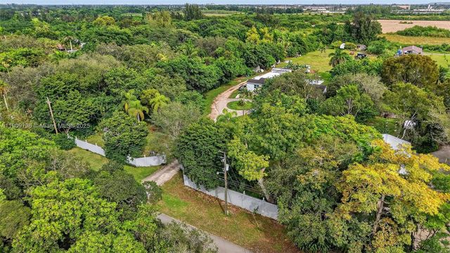 23825 SW 142nd Ave, Homestead, FL 33032