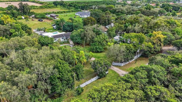23825 SW 142nd Ave, Homestead, FL 33032