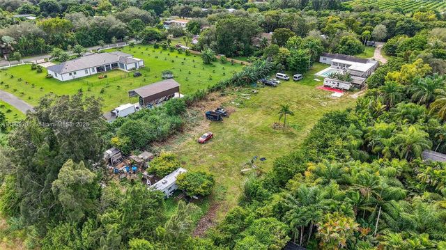 23825 SW 142nd Ave, Homestead, FL 33032