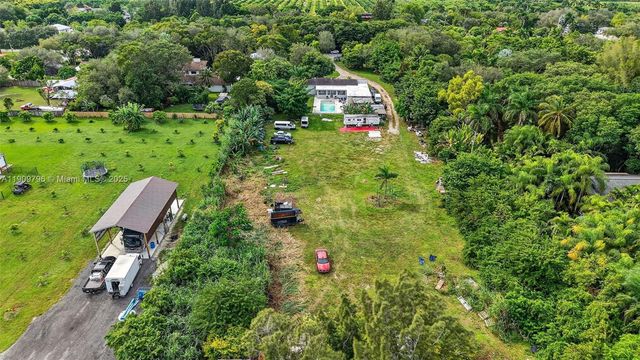 23825 SW 142nd Ave, Homestead, FL 33032