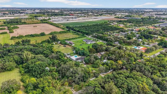 23825 SW 142nd Ave, Homestead, FL 33032