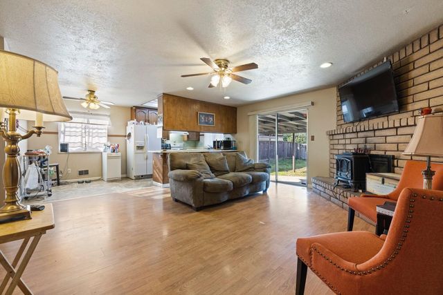 1821 Rose Ave, Ceres, CA 95307