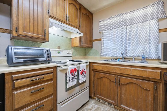 1821 Rose Ave, Ceres, CA 95307