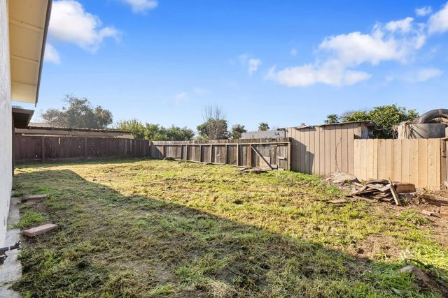 1821 Rose Ave, Ceres, CA 95307