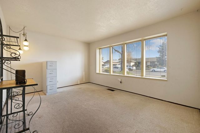 1821 Rose Ave, Ceres, CA 95307