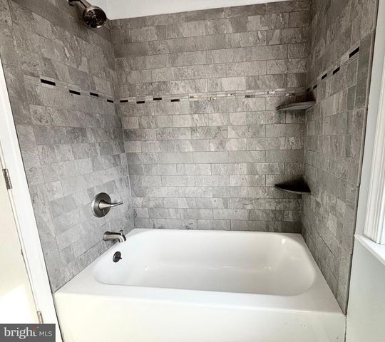 829 HOOD RD, Swarthmore, PA 19081