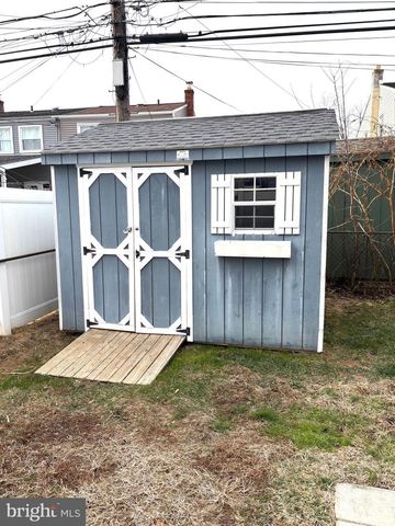 829 HOOD RD, Swarthmore, PA 19081