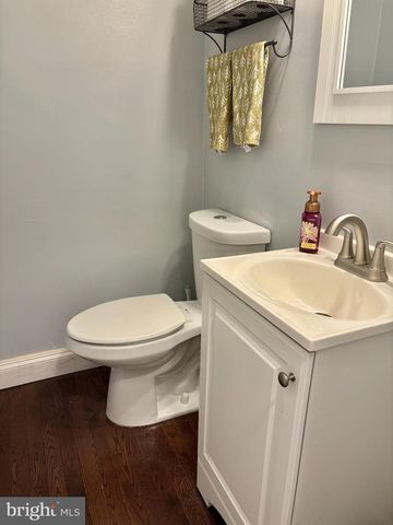 829 HOOD RD, Swarthmore, PA 19081