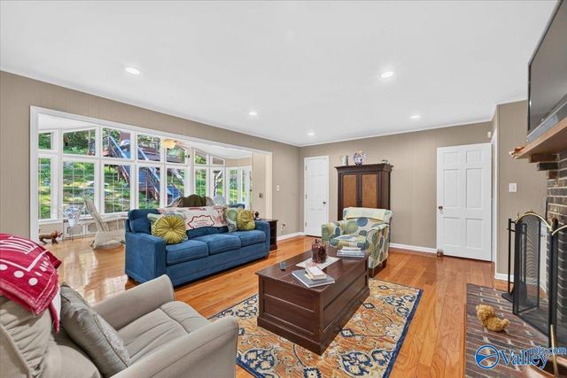 2604 Fanelle Circle, Huntsville, AL 35801