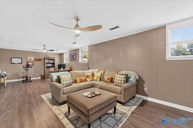2604 Fanelle Circle, Huntsville, AL 35801
