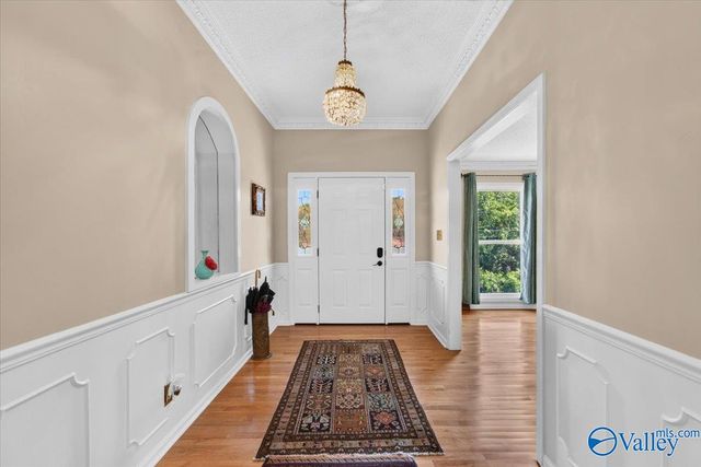 2604 Fanelle Circle, Huntsville, AL 35801