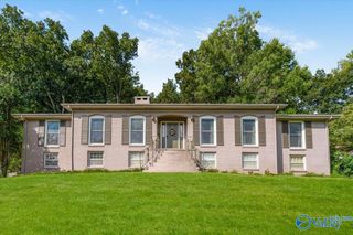2604 Fanelle Circle, Huntsville, AL 35801
