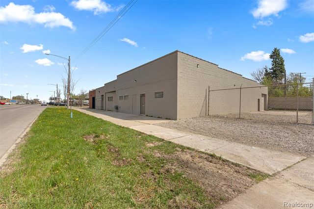 20825 Joy Road, Detroit, MI 48228