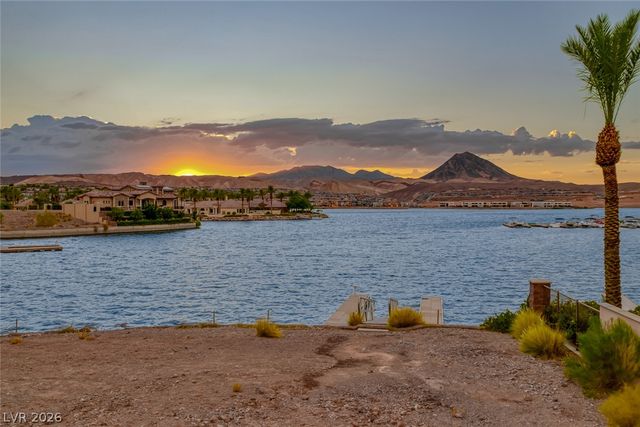 17 Via Del Garda, Henderson, NV 89011