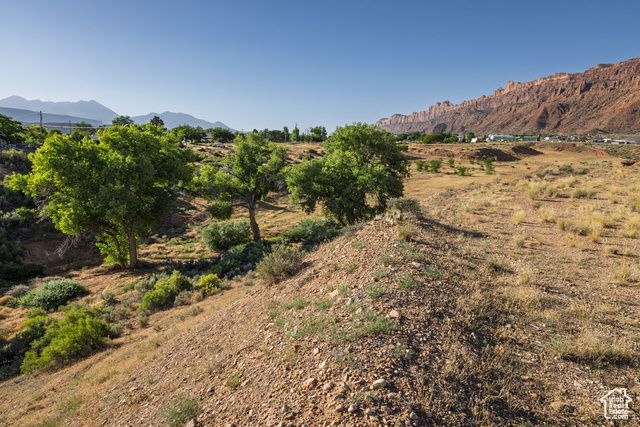 1880 SKYLINE DR, Moab, UT 84532