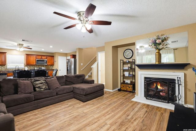 442 HAMPTON CV, Boerne, TX 78006