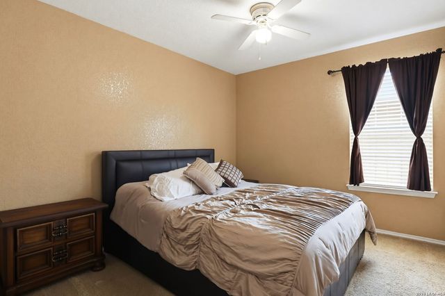 442 HAMPTON CV, Boerne, TX 78006