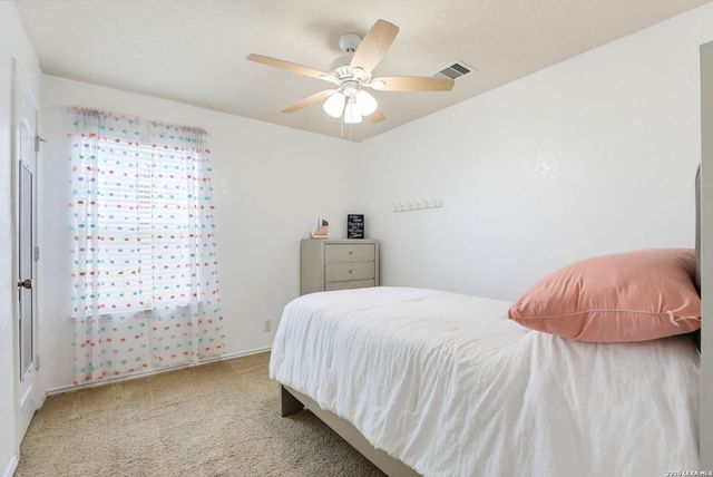442 HAMPTON CV, Boerne, TX 78006