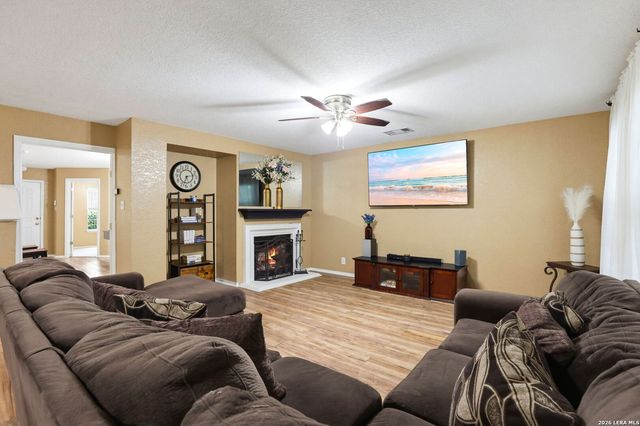 442 HAMPTON CV, Boerne, TX 78006