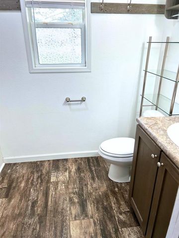 423 Gordon Drive, Onalaska, WI 54650