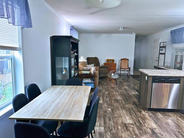 423 Gordon Drive, Onalaska, WI 54650