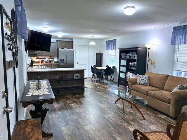 423 Gordon Drive, Onalaska, WI 54650