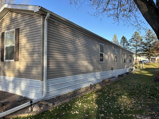 423 Gordon Drive, Onalaska, WI 54650