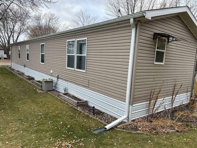 423 Gordon Drive, Onalaska, WI 54650