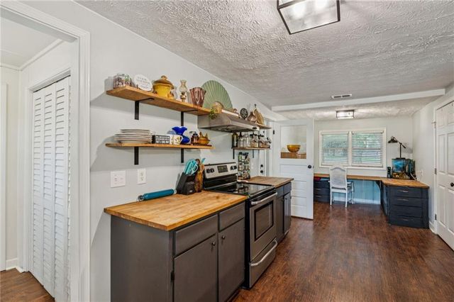 949 Freehome Road, Canton, GA 30115