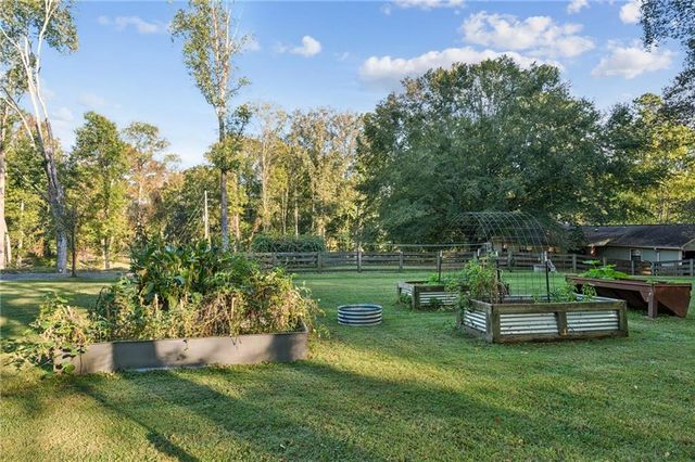 949 Freehome Road, Canton, GA 30115