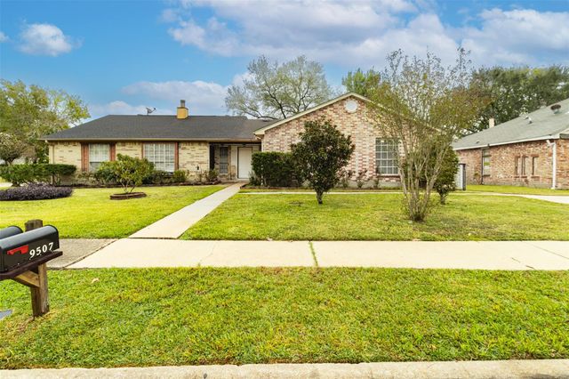 9507 Wellsworth Drive, Houston, TX 77083