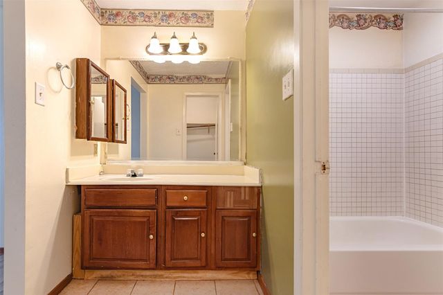 9507 Wellsworth Drive, Houston, TX 77083